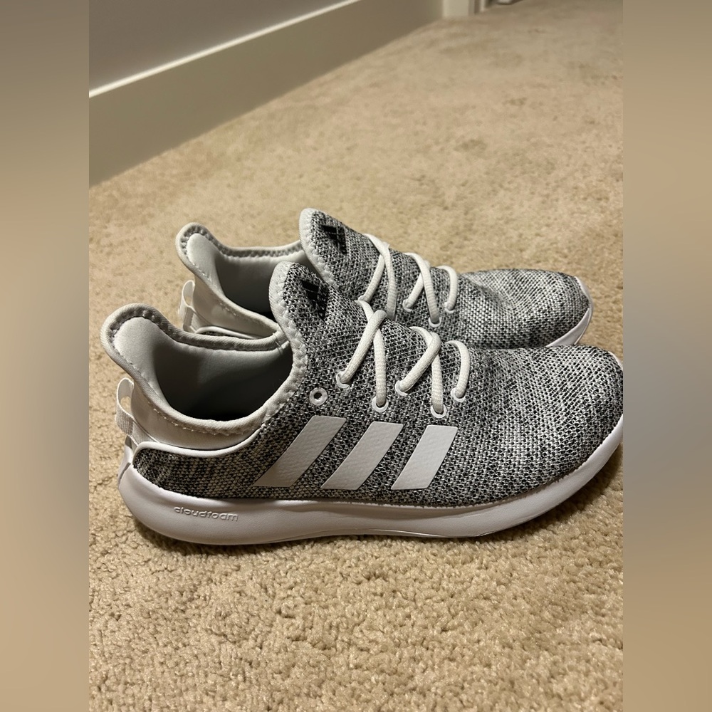 Adidas Cloudform Women’s grey and white shoes
